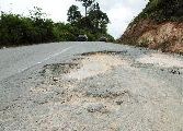 Foto: Cilts sievietes un saldūdens delfīnu meklējumi Borneo